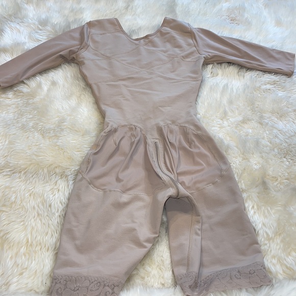 Shapewear - Picture 4 of 4